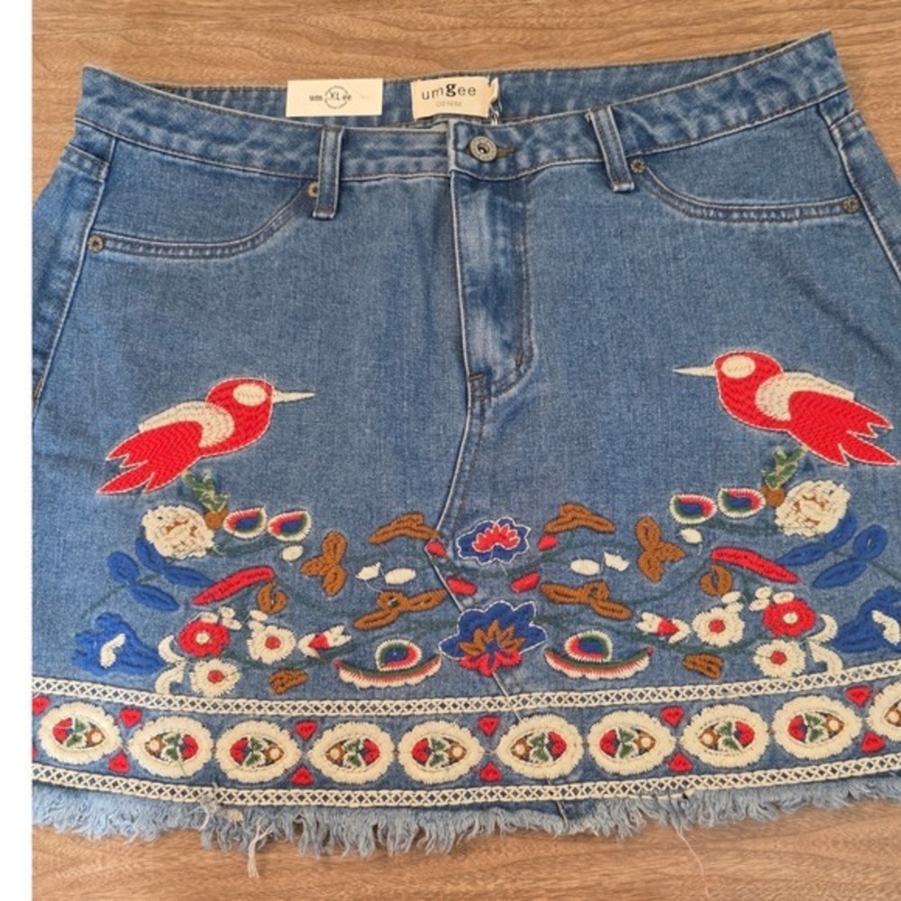 Umgee Red Piper Denim Skirt Womens XL Blue Embroidered Bird Floral Frayed Mini - Picture 12 of 17